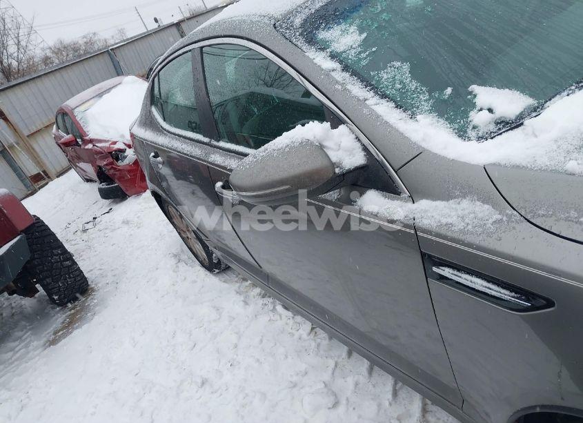 2015 Kia Optima EX (VIN 5XXGN4A72FG437864) main photo