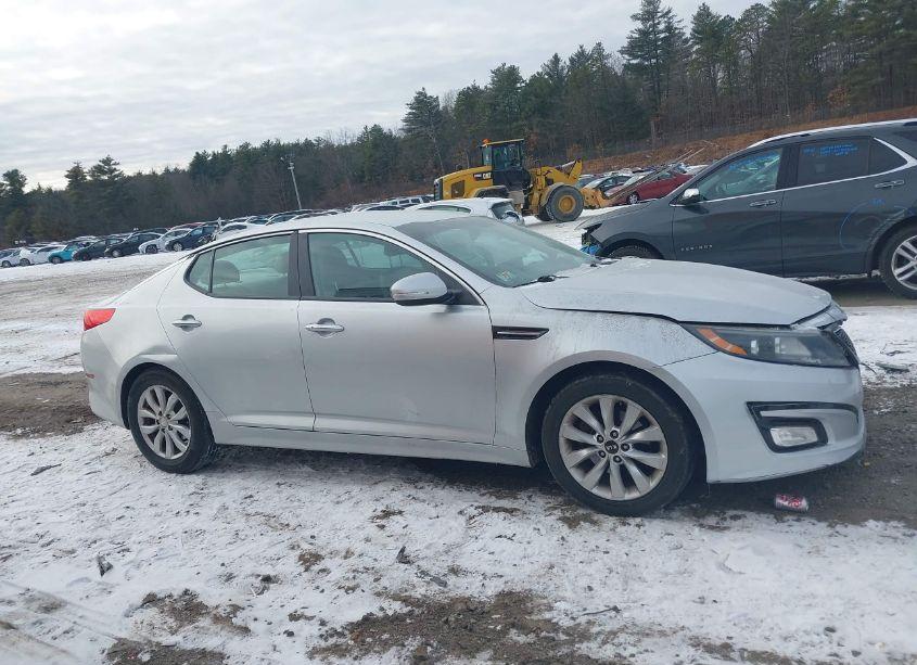 Photo 13 of 2015 Kia Optima EX (VIN 5XXGN4A72FG445625)