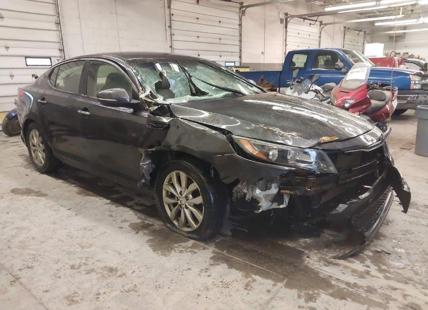 2015 Kia Optima EX (VIN 5XXGN4A72FG470489) main photo