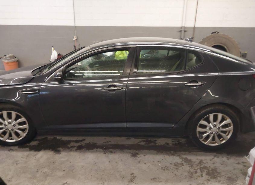 Photo 15 of 2015 Kia Optima EX (VIN 5XXGN4A72FG470489)