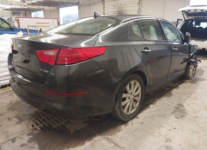 Photo 4 of 2015 Kia Optima EX (VIN 5XXGN4A72FG470489)