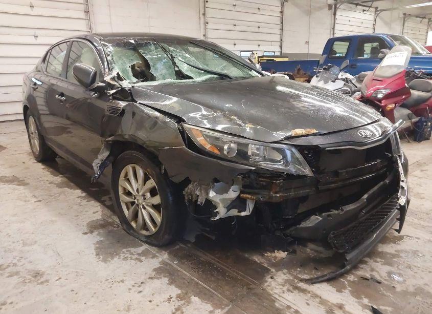 Photo 6 of 2015 Kia Optima EX (VIN 5XXGN4A72FG470489)