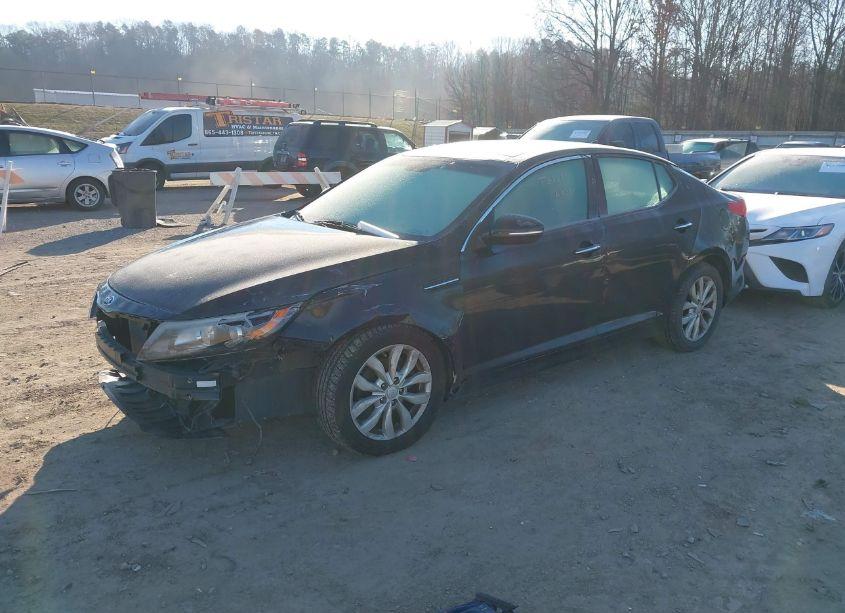 Photo 2 of 2015 Kia Optima EX (VIN 5XXGN4A72FG476003)