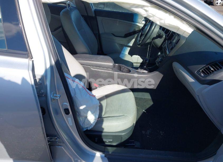 Photo 5 of 2015 Kia Optima EX (VIN 5XXGN4A72FG502227)