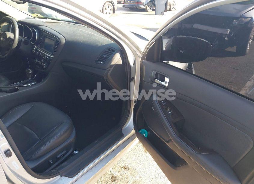 Photo 5 of 2015 Kia Optima EX (VIN 5XXGN4A72FG515351)