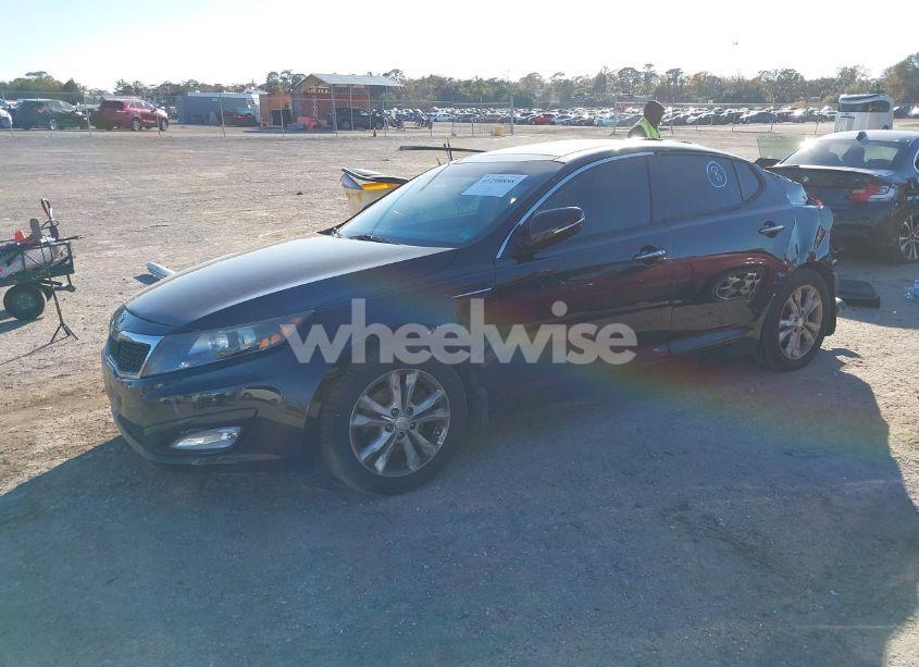 Photo 2 of 2013 Kia Optima EX (VIN 5XXGN4A73DG167296)