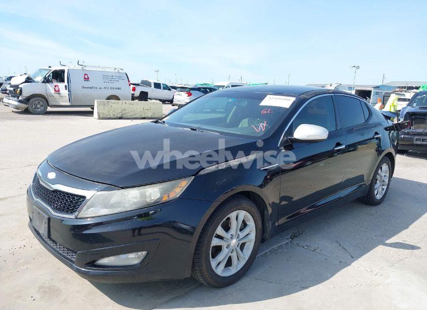 Photo 2 of 2013 Kia Optima EX (VIN 5XXGN4A73DG205190)