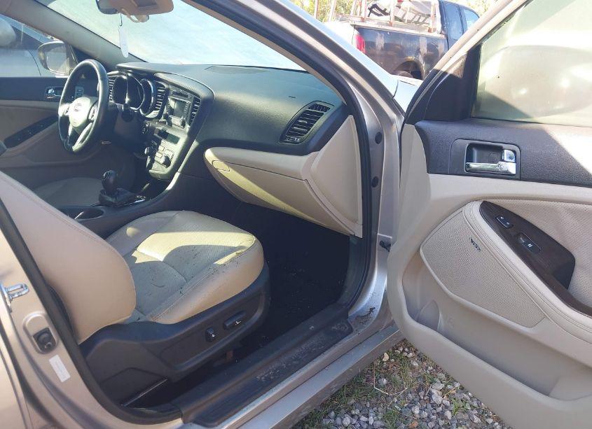 Photo 5 of 2013 Kia Optima EX (VIN 5XXGN4A73DG212883)