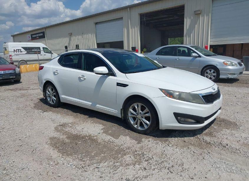 2013 Kia Optima EX (VIN 5XXGN4A73DG236861) main photo