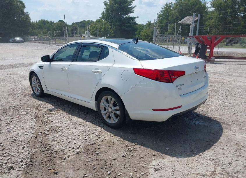 Photo 3 of 2013 Kia Optima EX (VIN 5XXGN4A73DG236861)