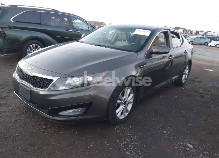Photo 2 of 2013 Kia Optima EX (VIN 5XXGN4A73DG240943)