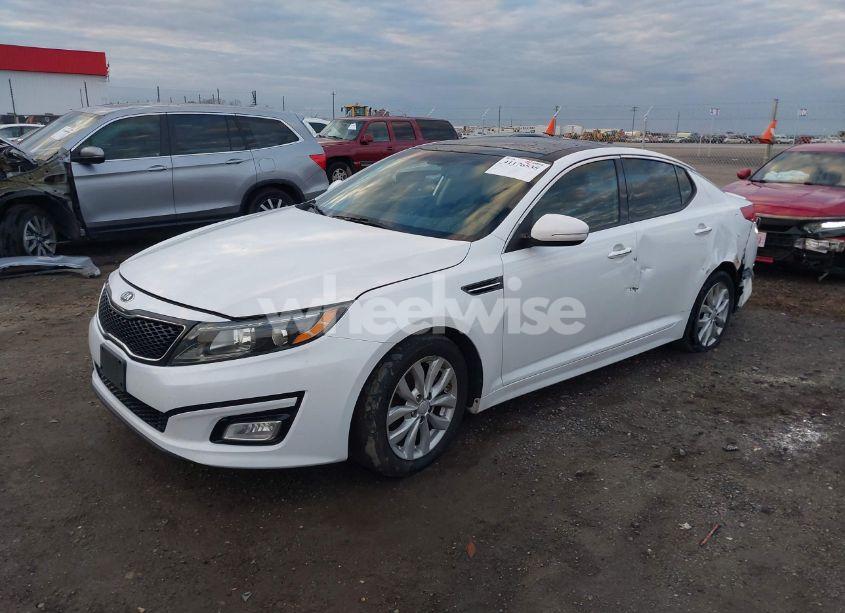 Photo 2 of 2015 Kia Optima EX (VIN 5XXGN4A73FG431183)