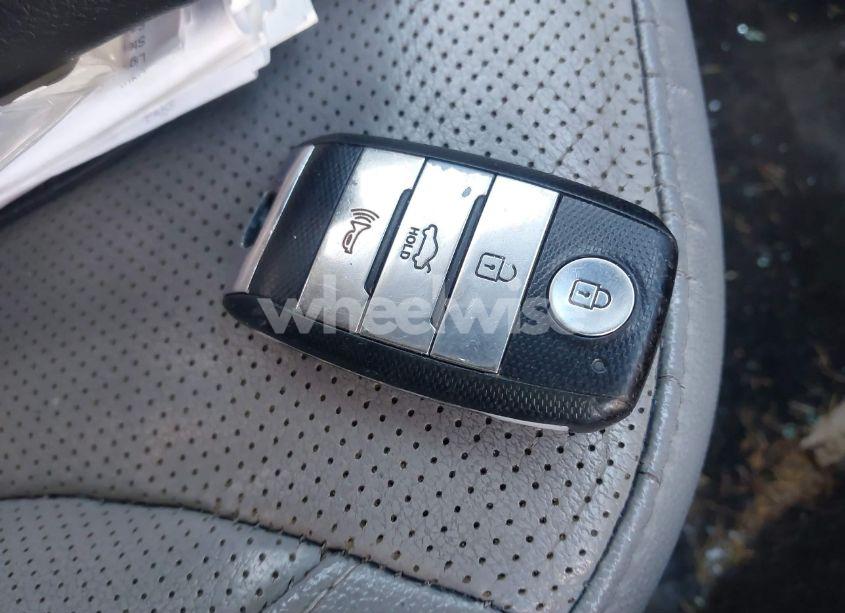 Photo 11 of 2015 Kia Optima EX (VIN 5XXGN4A73FG444516)