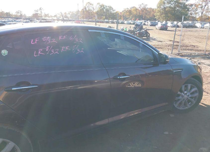 Photo 13 of 2015 Kia Optima EX (VIN 5XXGN4A73FG453359)