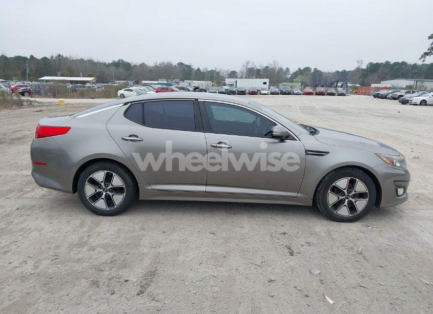 Photo 13 of 2015 Kia Optima EX (VIN 5XXGN4A73FG470310)
