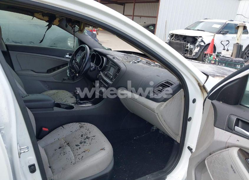 Photo 5 of 2015 Kia Optima EX (VIN 5XXGN4A73FG481095)