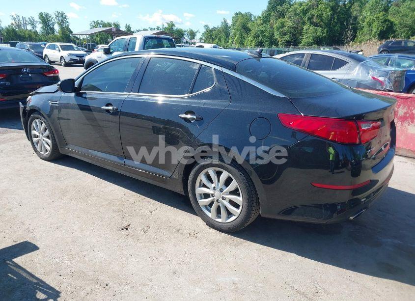 Photo 3 of 2015 Kia Optima EX (VIN 5XXGN4A73FG502978)