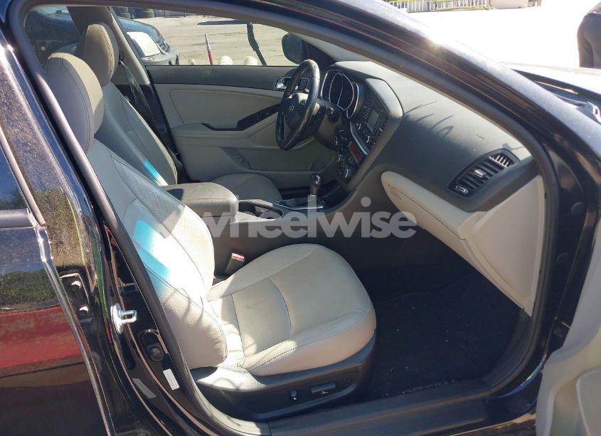 Photo 5 of 2015 Kia Optima EX (VIN 5XXGN4A73FG502978)