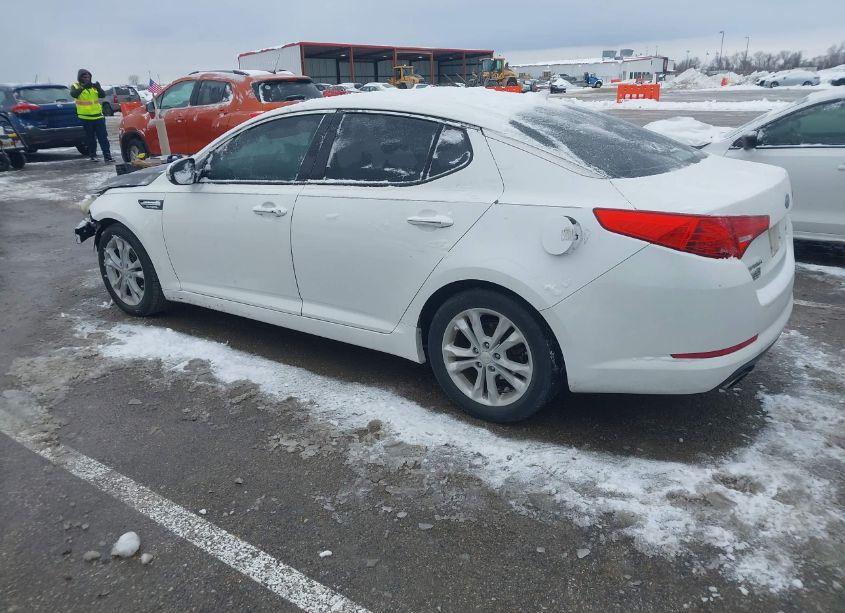 Photo 3 of 2012 Kia Optima EX (VIN 5XXGN4A74CG084667)