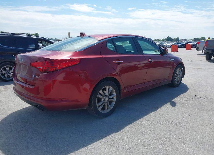 Photo 4 of 2013 Kia Optima EX (VIN 5XXGN4A74DG120035)