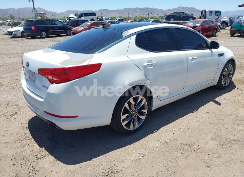 Photo 4 of 2013 Kia Optima EX (VIN 5XXGN4A74DG165282)