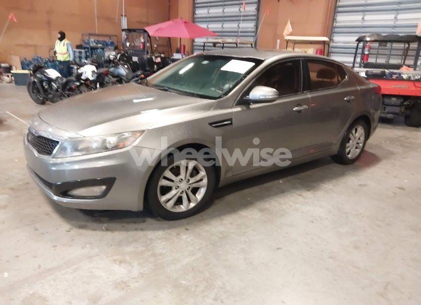 Photo 2 of 2013 Kia Optima EX (VIN 5XXGN4A74DG165525)