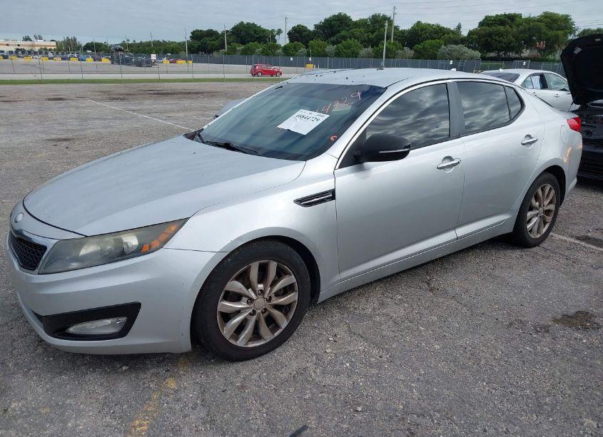 Photo 2 of 2013 Kia Optima EX (VIN 5XXGN4A74DG178971)