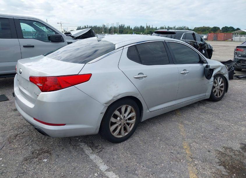 Photo 4 of 2013 Kia Optima EX (VIN 5XXGN4A74DG178971)