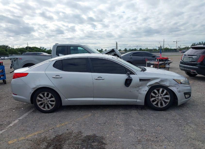 Photo 6 of 2013 Kia Optima EX (VIN 5XXGN4A74DG178971)