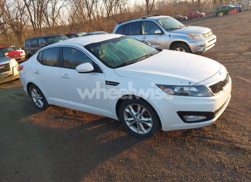 2013 Kia Optima EX (VIN 5XXGN4A74DG244838) main photo