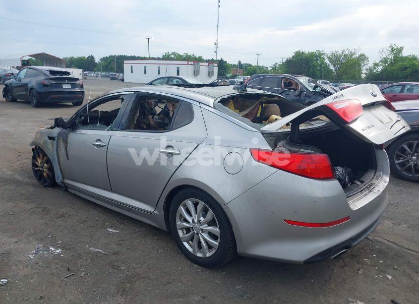 Photo 3 of 2015 Kia Optima EX (VIN 5XXGN4A74FG359667)