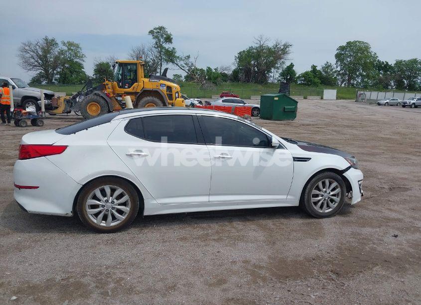 Photo 13 of 2015 Kia Optima EX (VIN 5XXGN4A74FG423738)