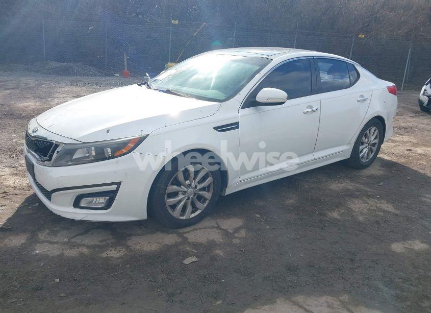 Photo 2 of 2015 Kia Optima EX (VIN 5XXGN4A74FG428048)