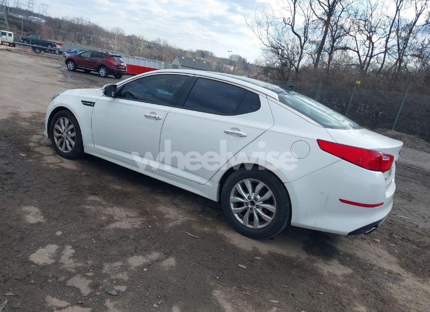 Photo 3 of 2015 Kia Optima EX (VIN 5XXGN4A74FG428048)