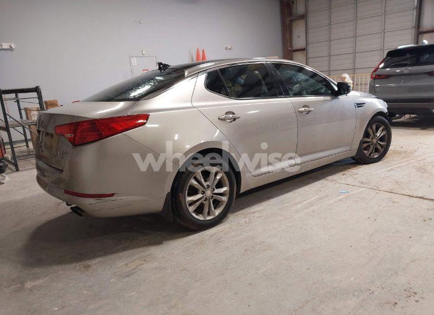 Photo 4 of 2012 Kia Optima EX (VIN 5XXGN4A75CG034358)