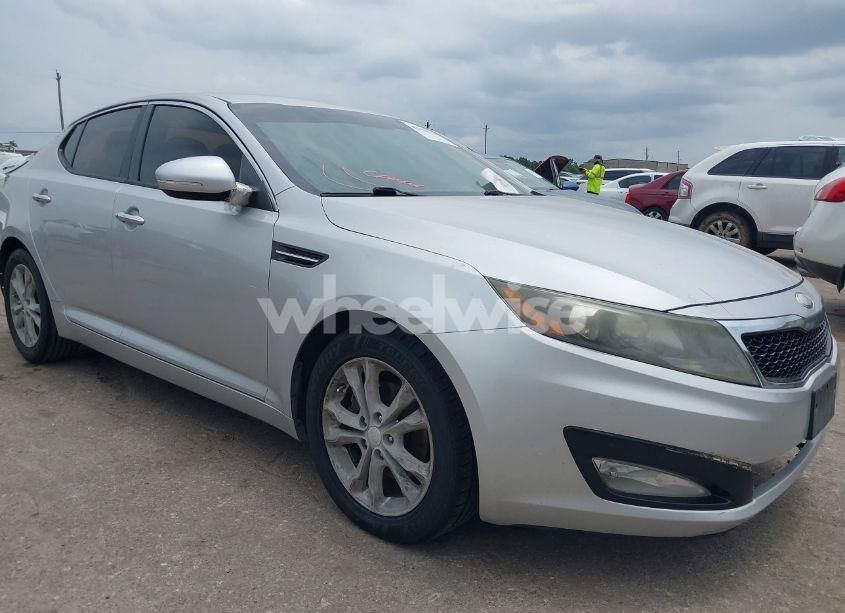 2013 Kia Optima EX (VIN 5XXGN4A75DG161872) main photo