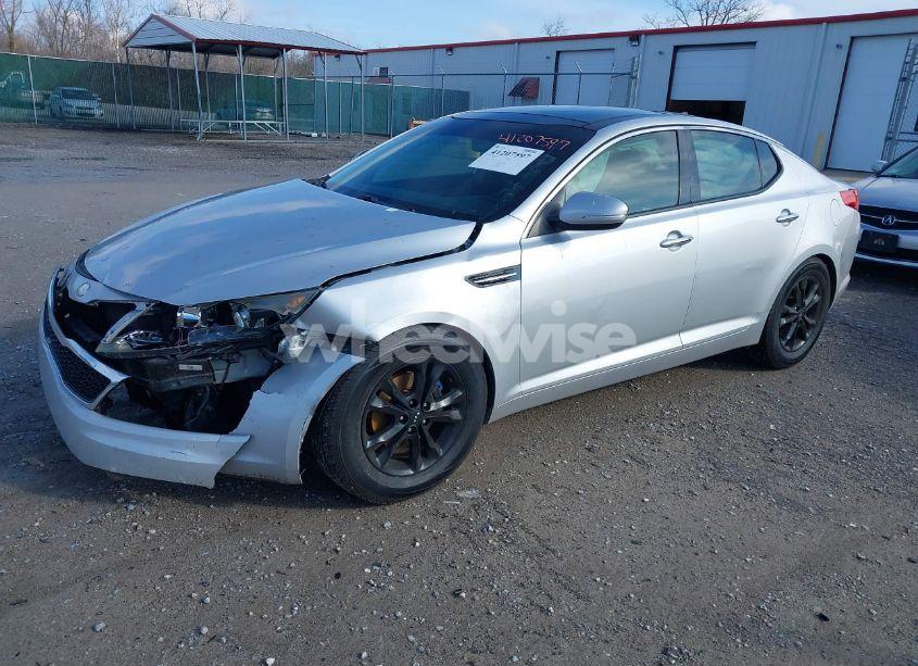 Photo 2 of 2013 Kia Optima EX (VIN 5XXGN4A75DG204347)