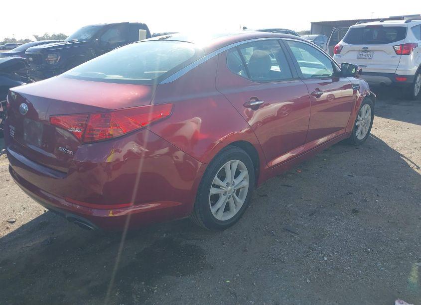 Photo 4 of 2013 Kia Optima EX (VIN 5XXGN4A75DG237722)