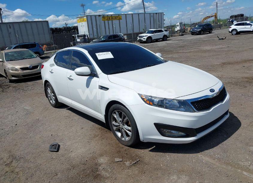 2013 Kia Optima EX (VIN 5XXGN4A75DG240118) main photo