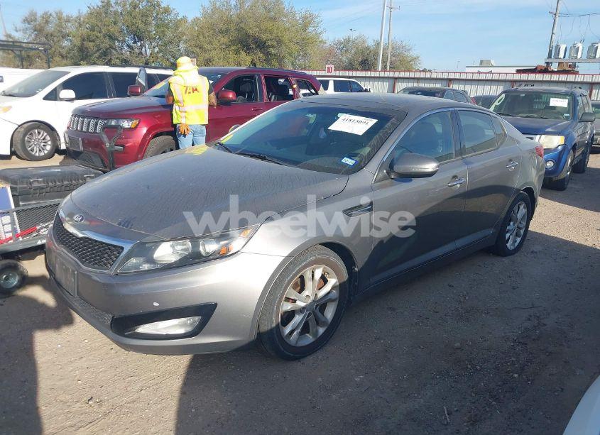 Photo 2 of 2013 Kia Optima EX (VIN 5XXGN4A75DG258716)