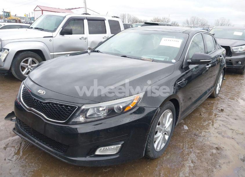 Photo 2 of 2015 Kia Optima EX (VIN 5XXGN4A75FG394489)