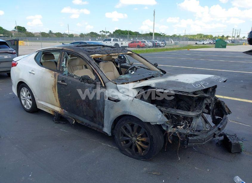 2015 Kia Optima EX (VIN 5XXGN4A75FG416782) main photo