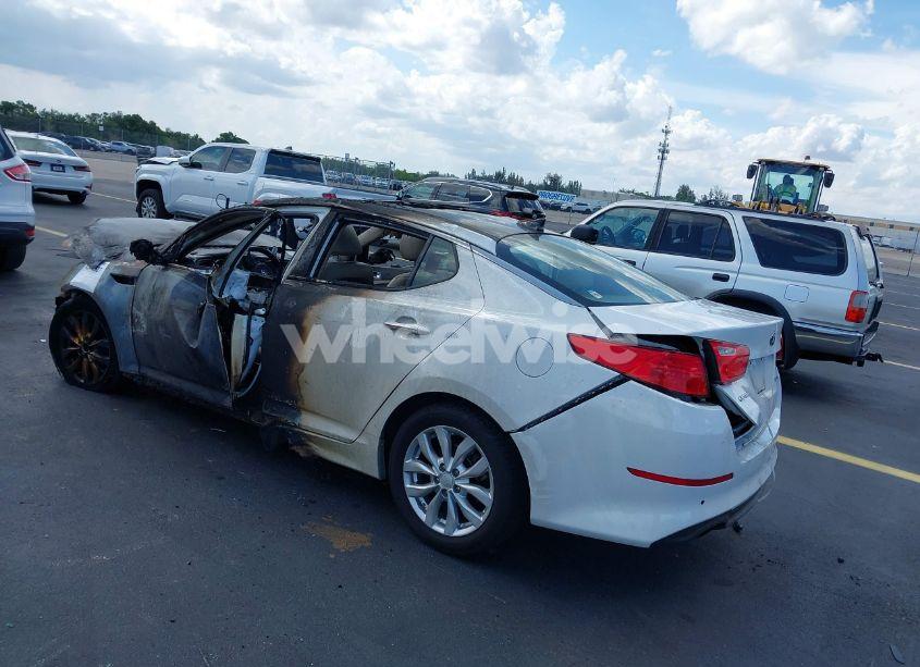 Photo 3 of 2015 Kia Optima EX (VIN 5XXGN4A75FG416782)