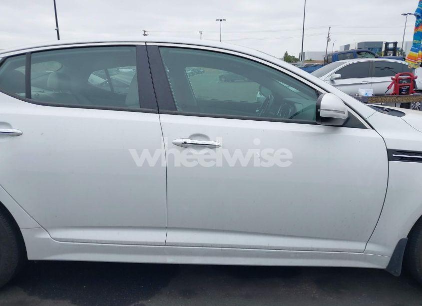 Photo 13 of 2015 Kia Optima EX (VIN 5XXGN4A75FG450902)