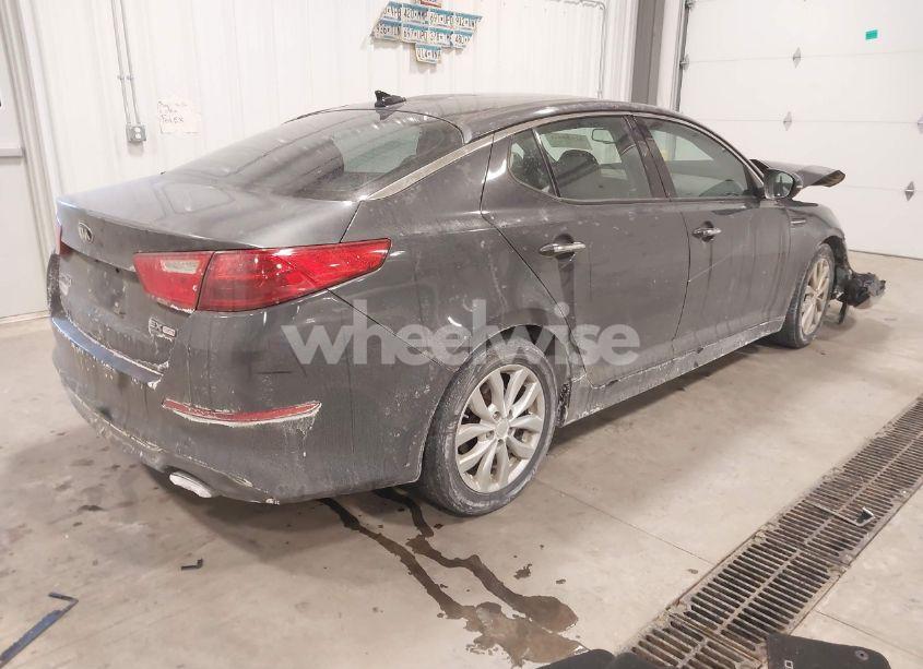Photo 4 of 2015 Kia Optima EX (VIN 5XXGN4A75FG490512)