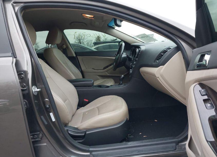 Photo 5 of 2012 Kia Optima EX (VIN 5XXGN4A76CG057440)