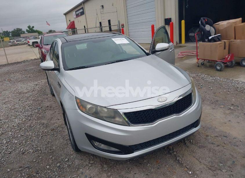 Photo 6 of 2012 Kia Optima EX (VIN 5XXGN4A76CG067823)