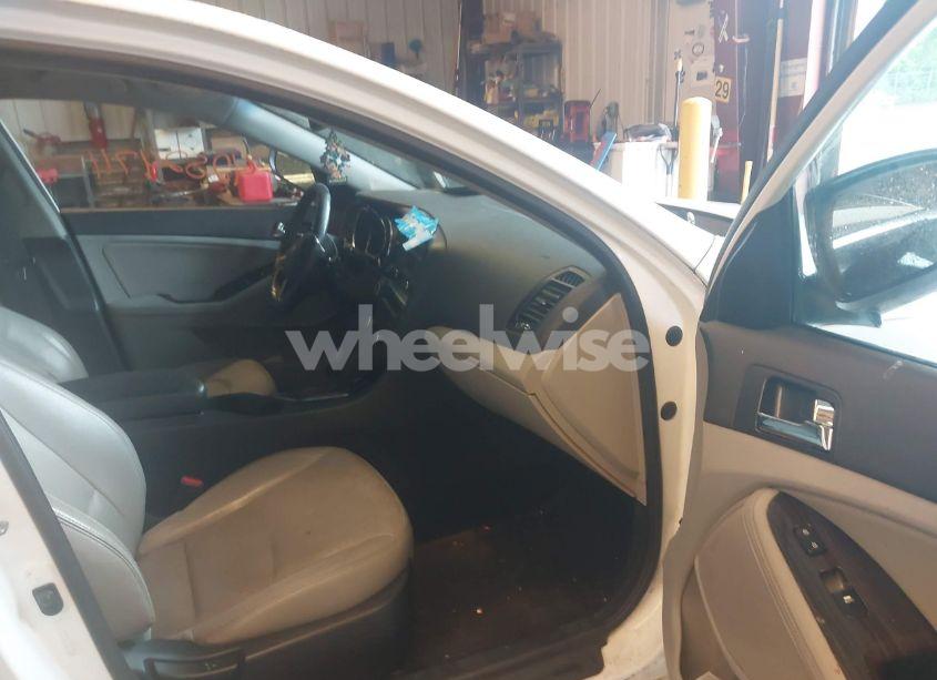 Photo 5 of 2012 Kia Optima EX (VIN 5XXGN4A76CG070303)