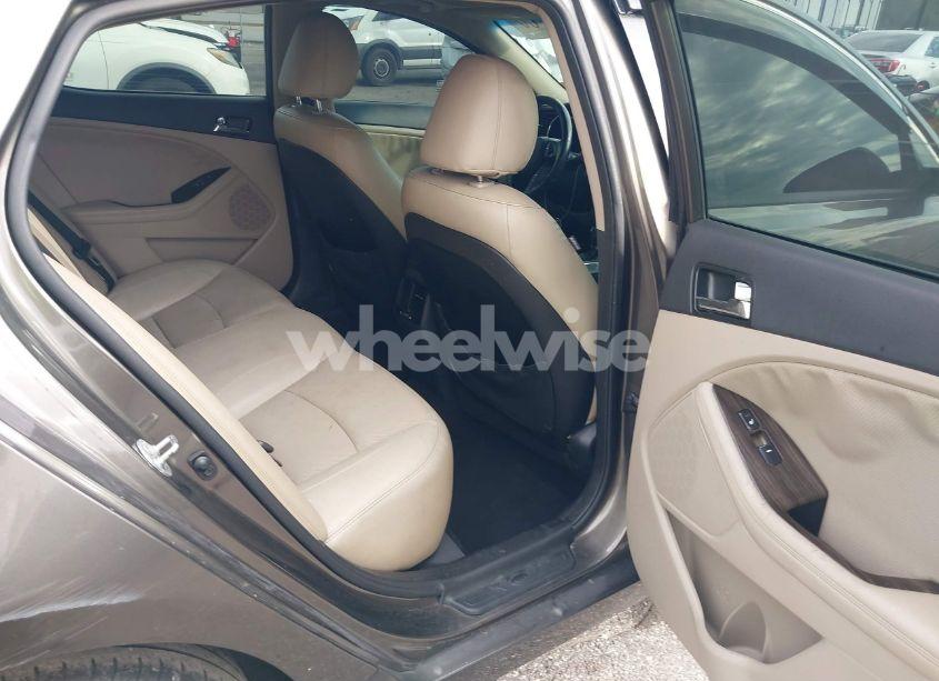 Photo 8 of 2012 Kia Optima EX (VIN 5XXGN4A76CG075260)