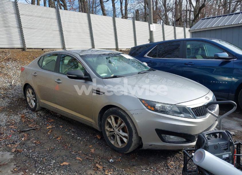 2013 Kia Optima EX (VIN 5XXGN4A76DG117797) main photo